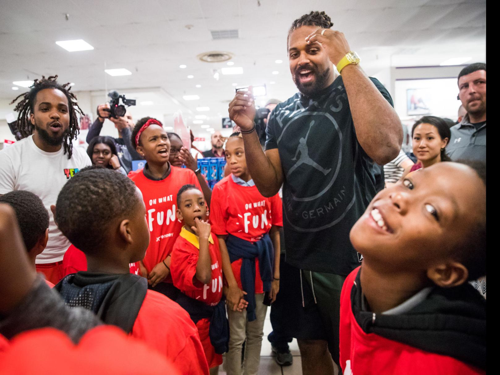 Photos: New Orleans Saints Cam Jordan takes 25 kids on holiday shopping  spree, Photos