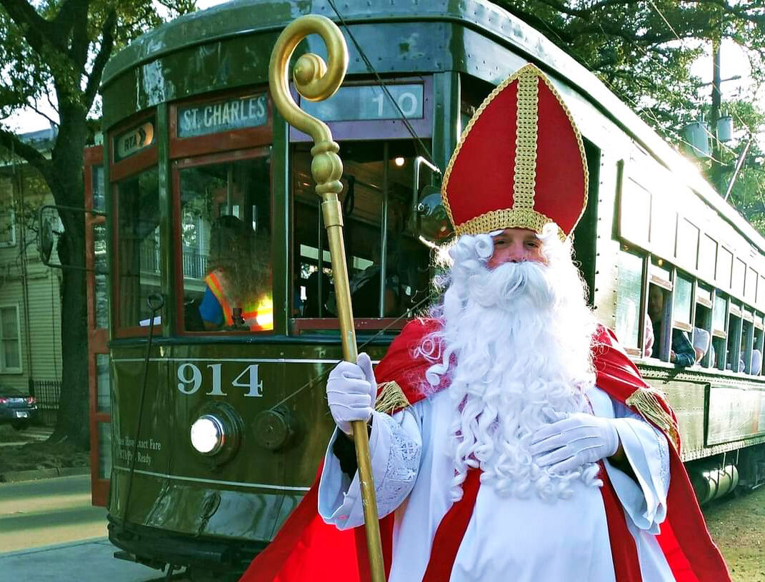 Stoop caroling, interstate ham, masked St. Nick and other COVID-holiday workarounds - Vimarsana News