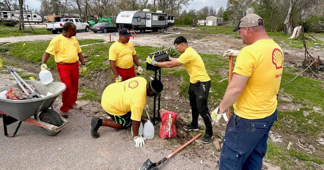 Sponsored: Shell employees volunteer to help neighbors | Sponsored ...