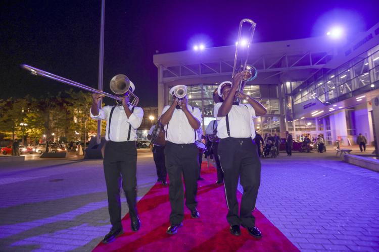 NO.expressions.111222757.JPG (copy)