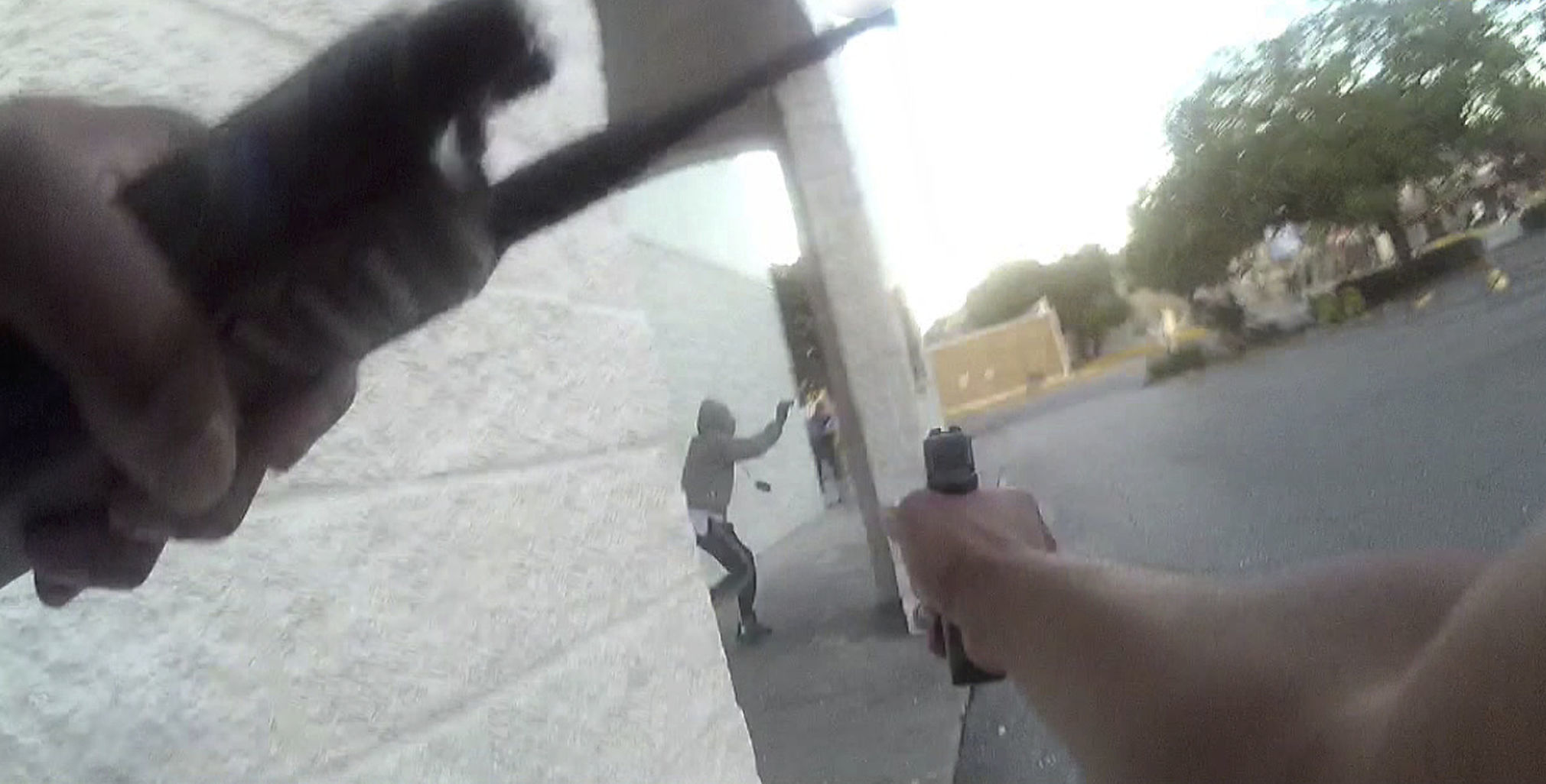 Intense bodycam footage: CVS robbery suspects begin shootout in 