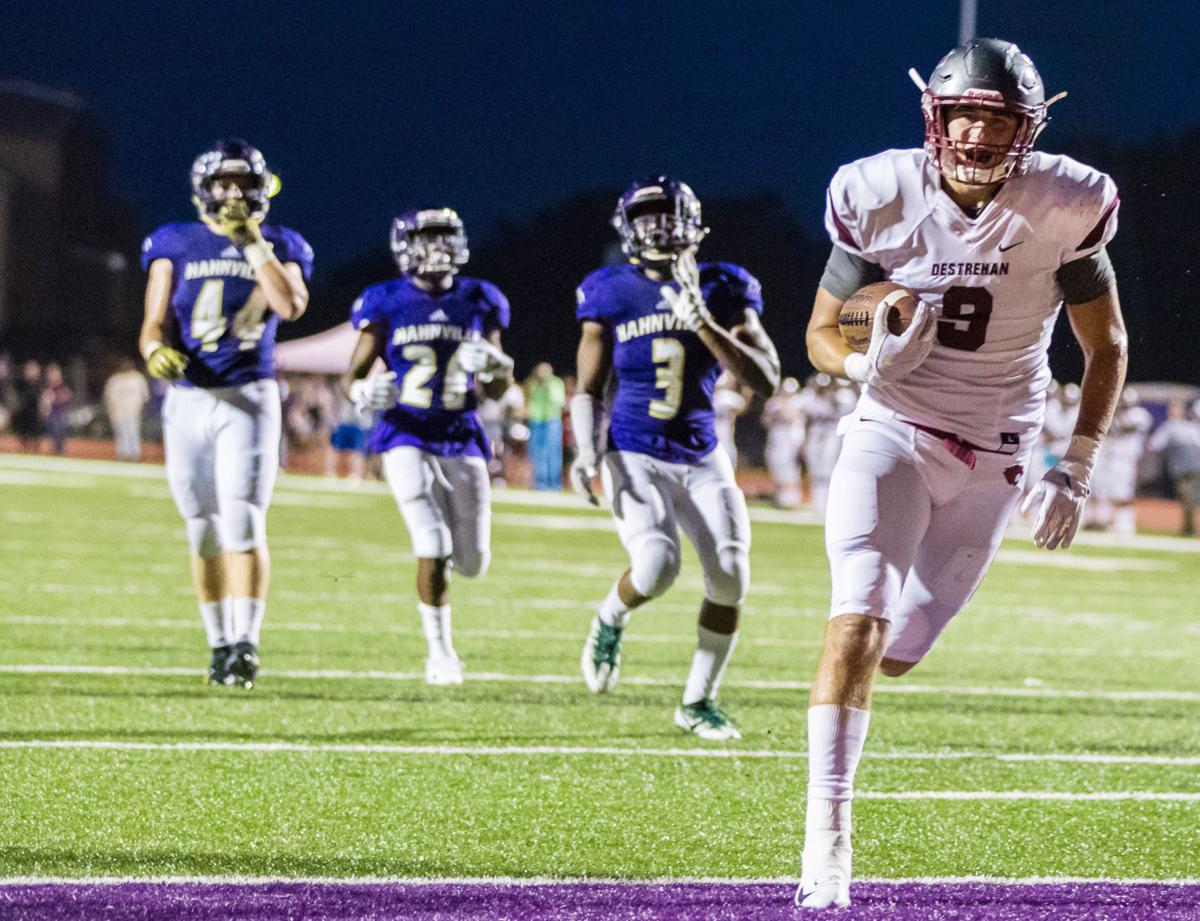 Destrehan Scores Early Rallies Late To Drop Rival Hahnville 28 15