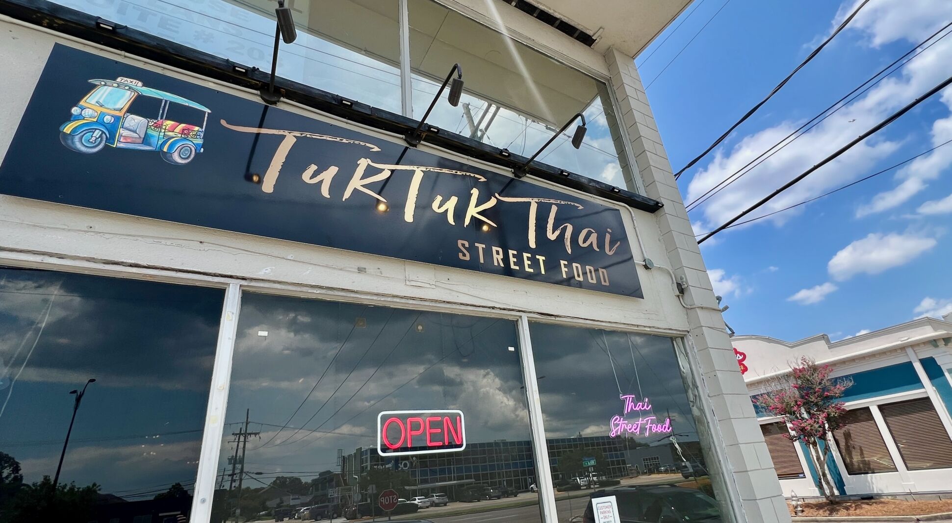 Tuk Tuk Thai restaurant in Metairie LA goes deep on specials | Where ...