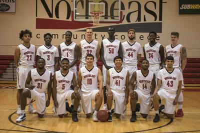 Northeast Hawks Men S Basketball Opens Season At York Jv Sports Norfolkdailynews Com