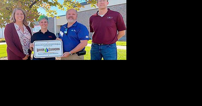 Northeast's urban farm gets tree gift from Lower Elkhorn NRD | News - Vimarsana News