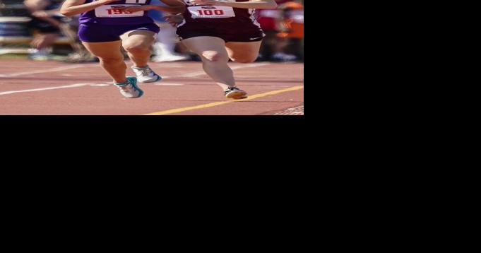 Arens wins third 1600 with dramatic last lap