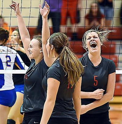Hawks Advance In Playoffs After Five Set Win Over Iowa Lakes