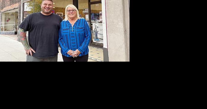 Emphasis on service helps retailer navigate 50 years of business - Vimarsana News