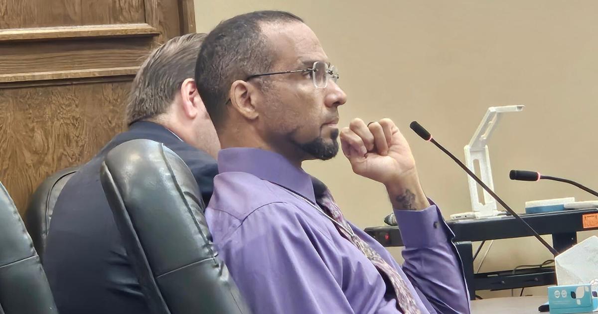Theft trial of self-represented defendant begins in Madison County
