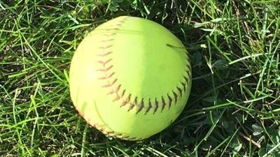 Norfolk High Softball Splits Doubleheader At Fourth Ranked Lincoln Southwest Sports Norfolkdailynews Com
