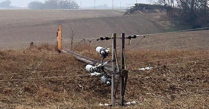 Monday storm downs power poles, damages property in Stanton County - Vimarsana News
