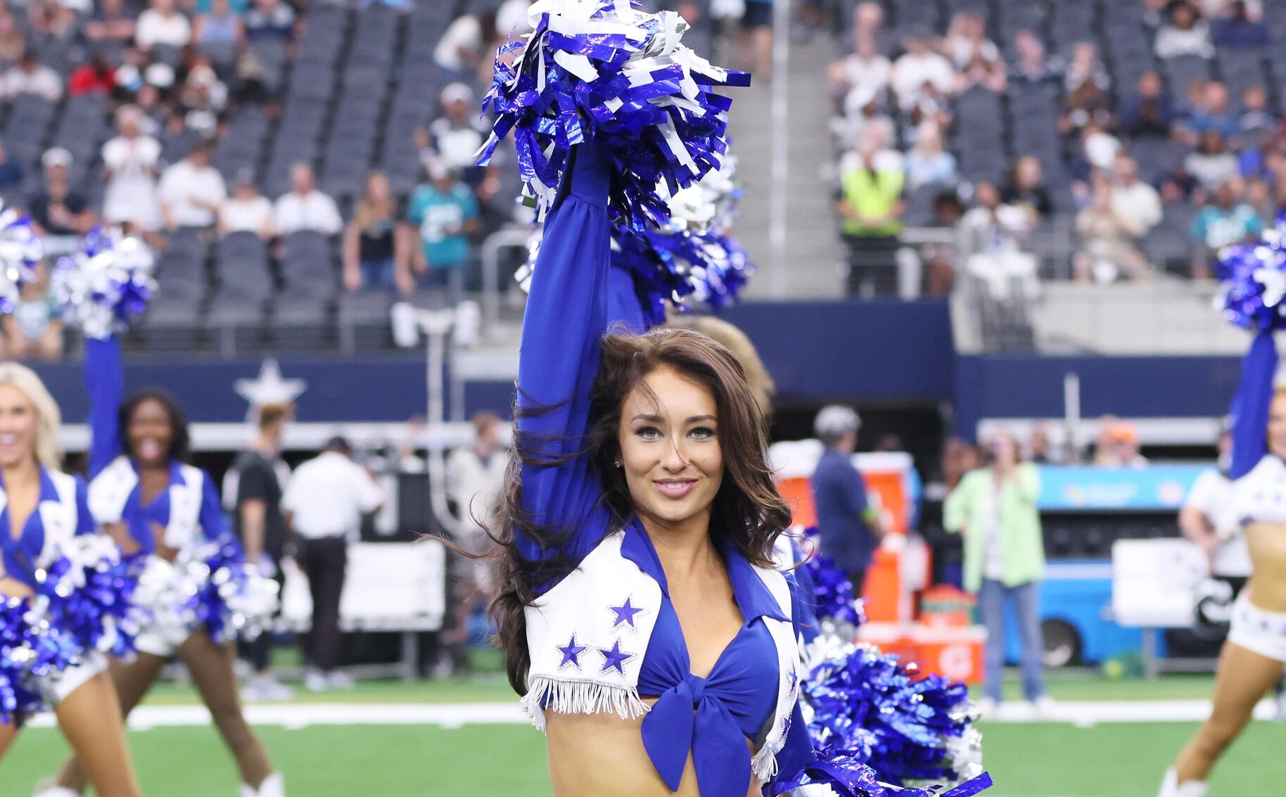 Nebraskans help lead iconic Dallas Cowboys cheerleader team News