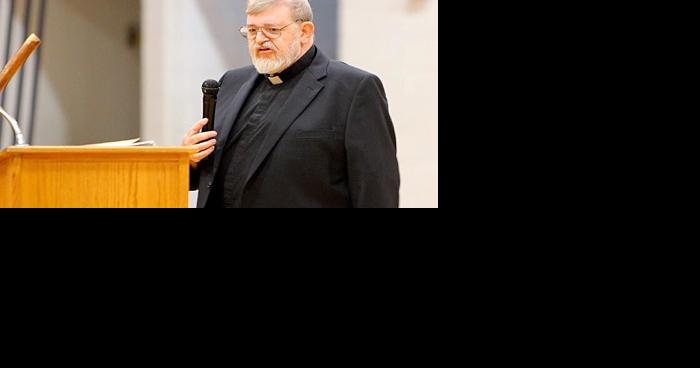 St. Francis, Holy Family make displeasure at archbishop's decision known at meeting | Select - Vimarsana News