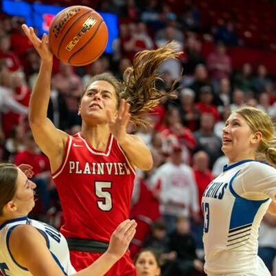 Wynot pulls away from Plainview - Vimarsana News