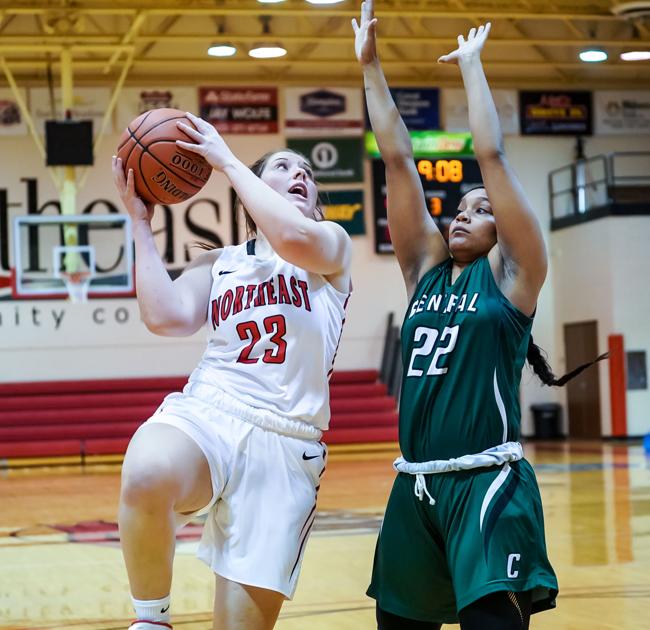 Playmakers Lead Teams To Victory Select Norfolkdailynews Com