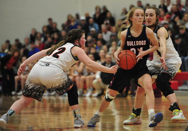 Cwc Fends Off Humphrey Lindsay Holy Family Sports