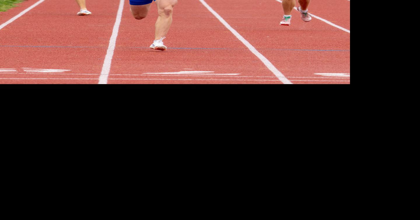 West Holt sweeps top two spots in 400