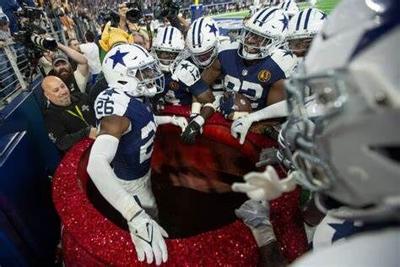 Bland, Prescott help Cowboys to 13th straight home win with 45-10 victory  over Commanders