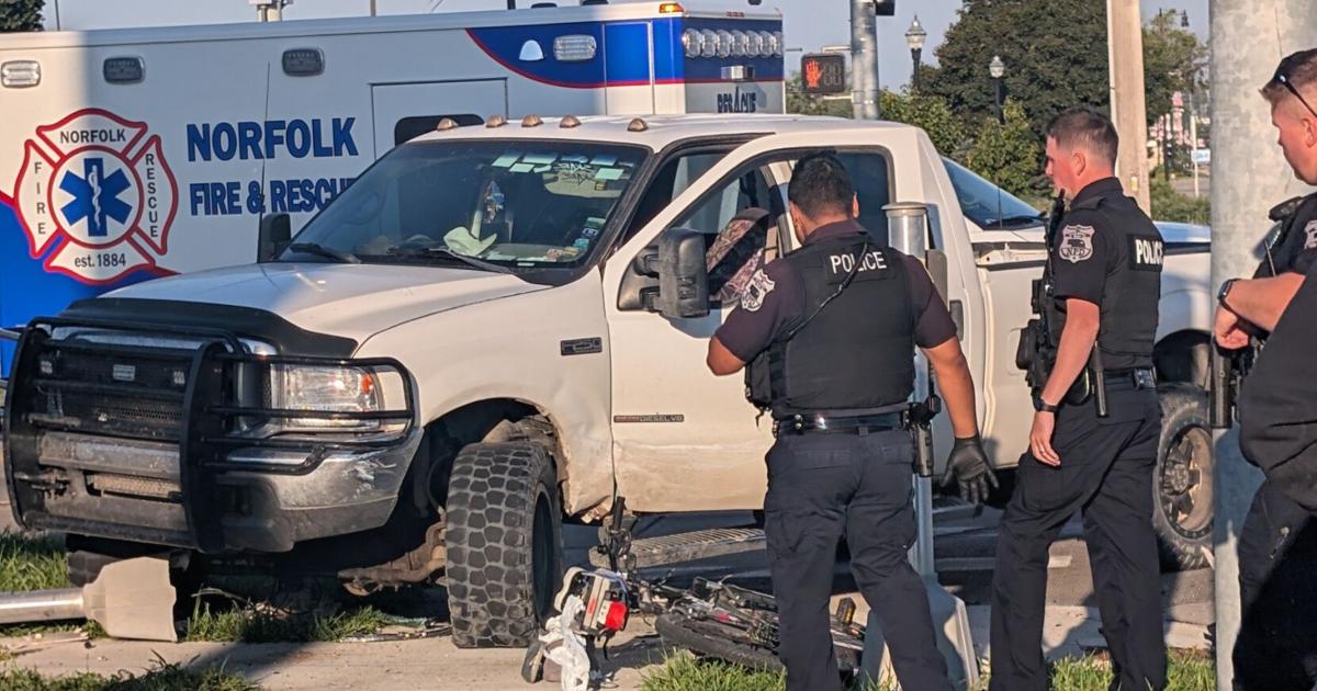 2 vehicles, pedestrian involved in accident near Norfolk Middle School