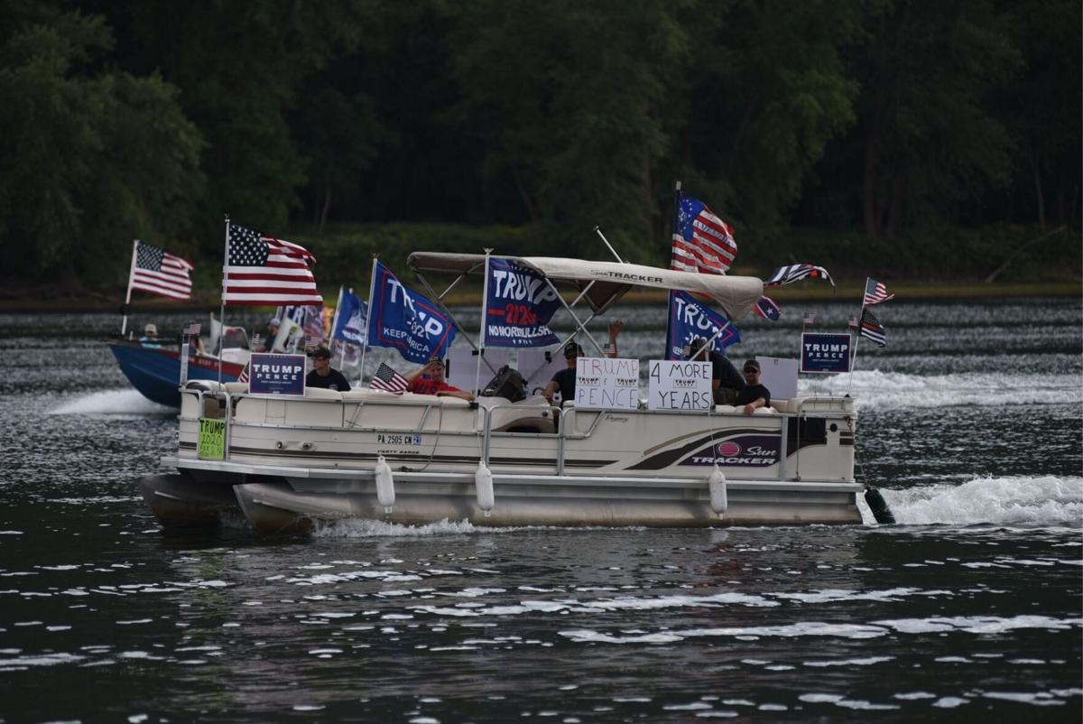 Boats Take Over The Susquehanna In Support Of President Donald Trump Local Northcentralpa Com