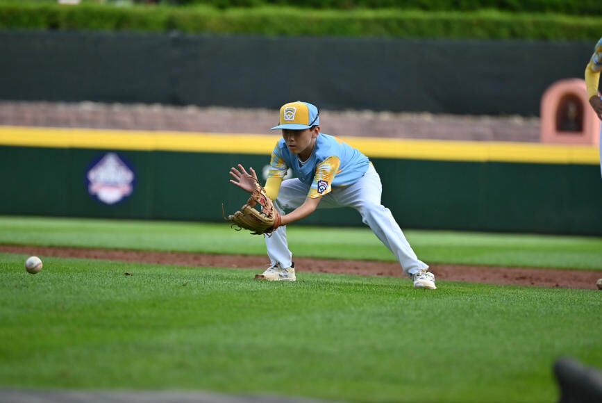 El Segundo rallies to win Little League World Series opener, 4-3