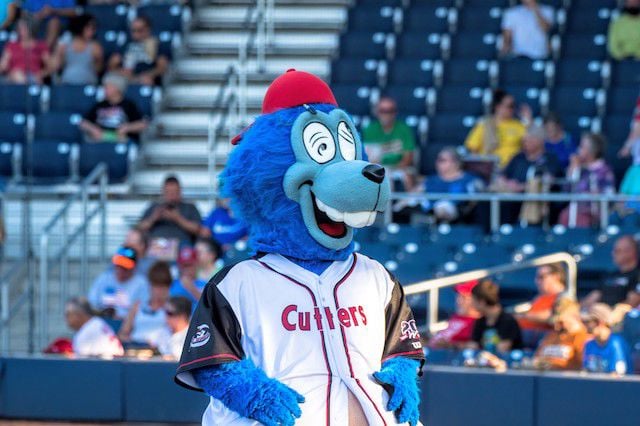 Crosscutters to don what could be ugliest uniforms ever worn in