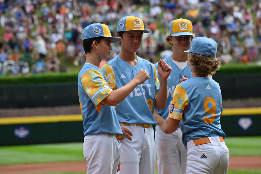 elsegundolittleleague seals the deal in the West and will make the journey  to Williamsport for the #LLWS!