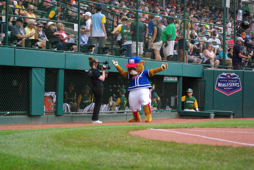 Little League World Series Photo Gallery – 2022 US Championship, Communities