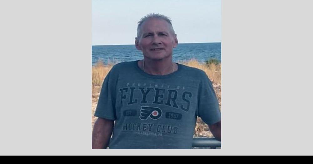 Robert G. Donahue Obituaries