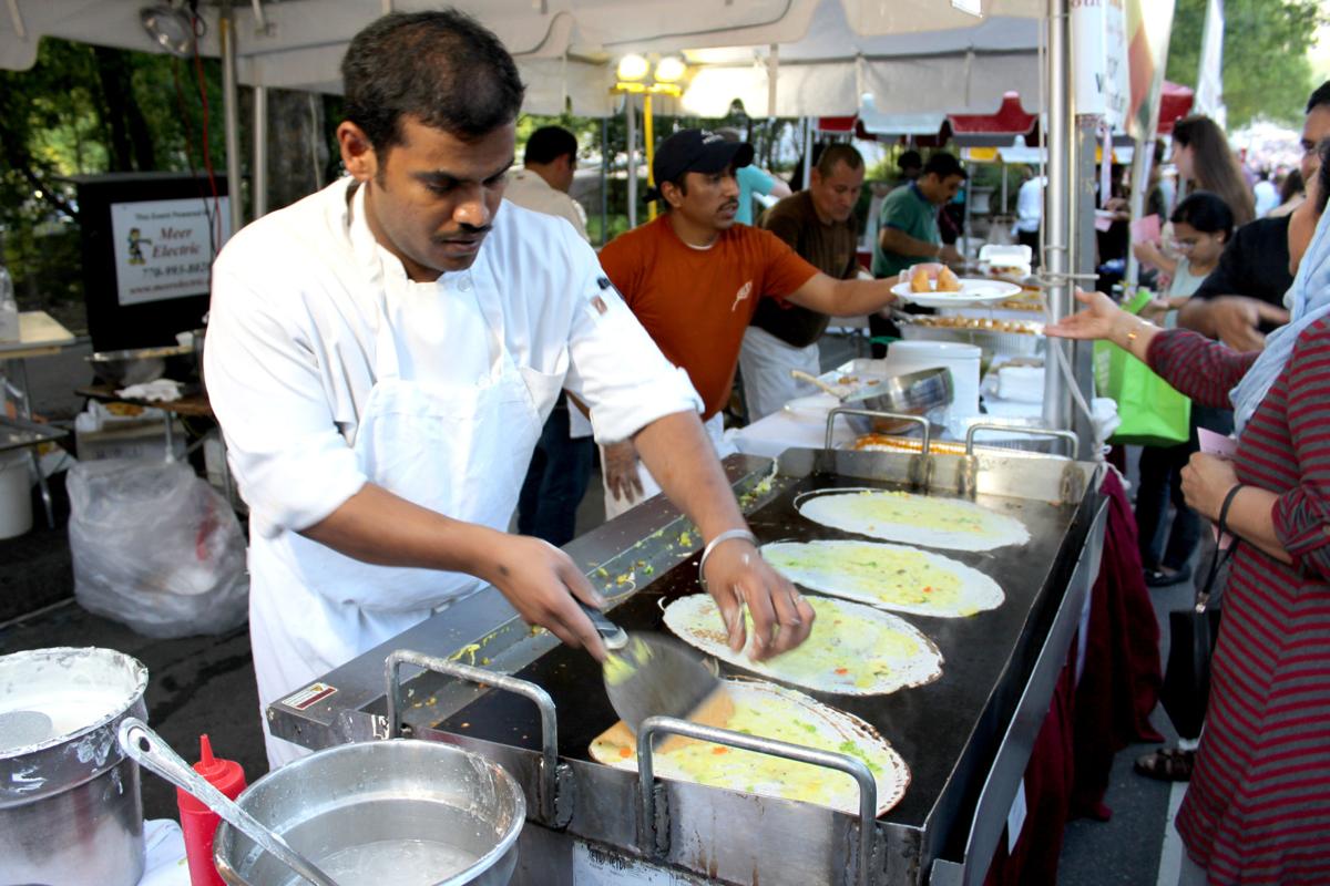 Hungry Crowds Line Downtown For 28th Taste Of Alpharetta