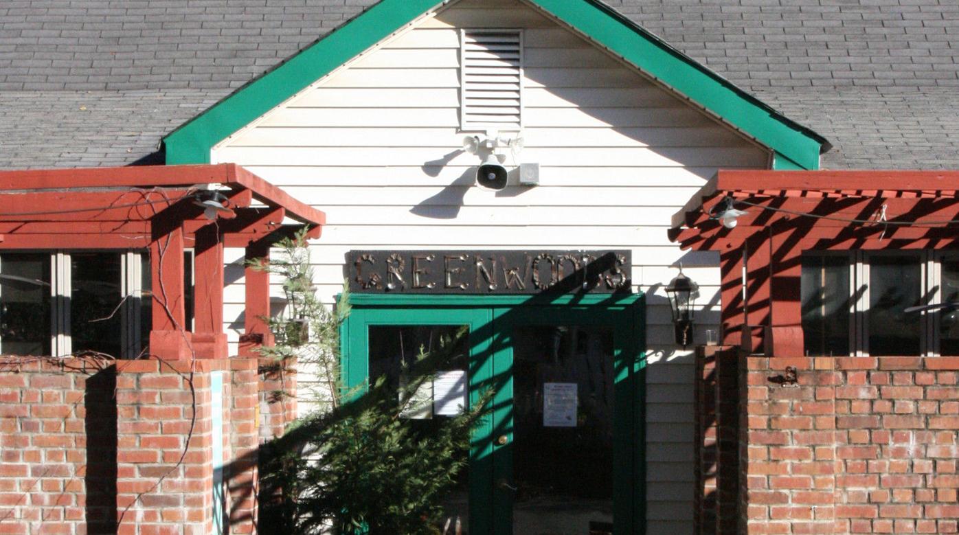 Roswell Mainstays Close Suddenly New Year S Eve News Northfulton Com