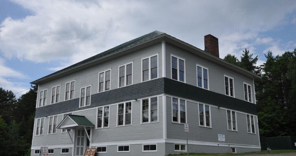 Plans for hiring town administrator in Greensboro budget