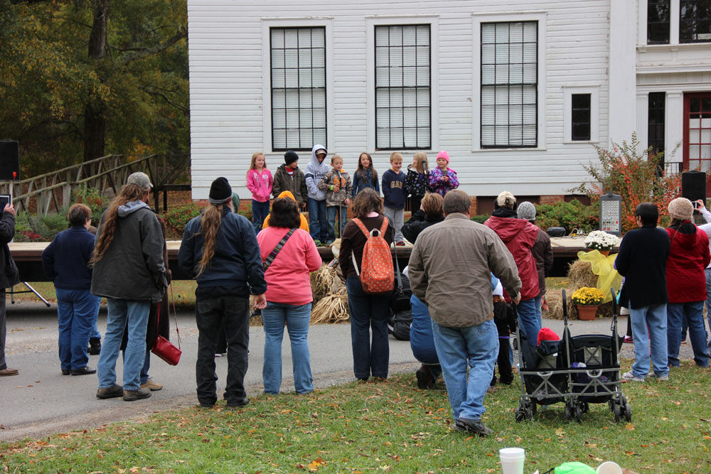Spring fall thesis parade 08 picture