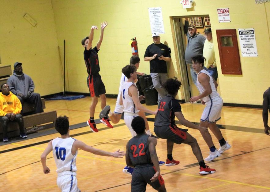 Basketball Rockmart Christmas Tournament Closes With Cheer