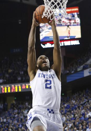 Kentucky basketball, led by Devin Booker and Aaron Harrison, heating up  from 3-point range