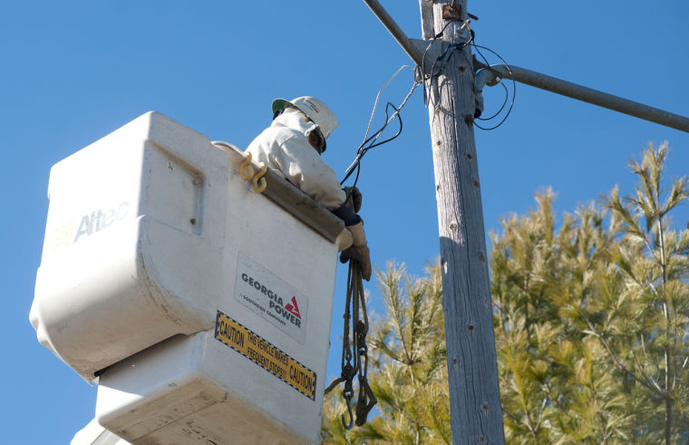 Georgia Power fixes power lines | Gallery | northwestgeorgianews.com