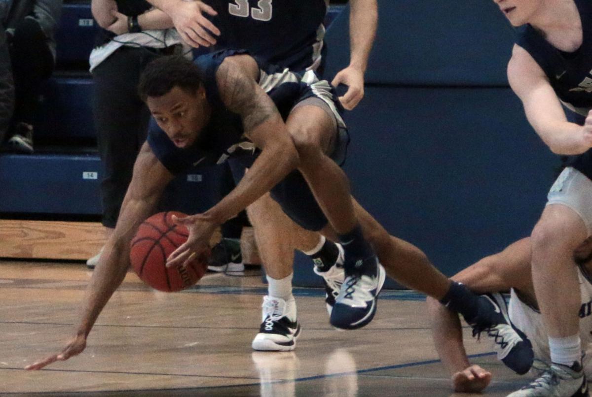 College Basketball Free Throws Boost Berry In 68 54 Win Over