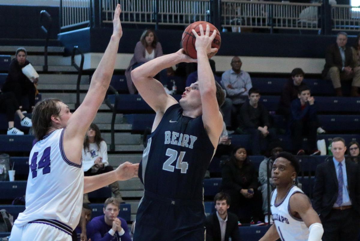 College Basketball Free Throws Boost Berry In 68 54 Win Over