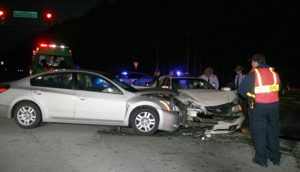 Kingston Highway wreck sends 2 adults, 1 child to local hospitals