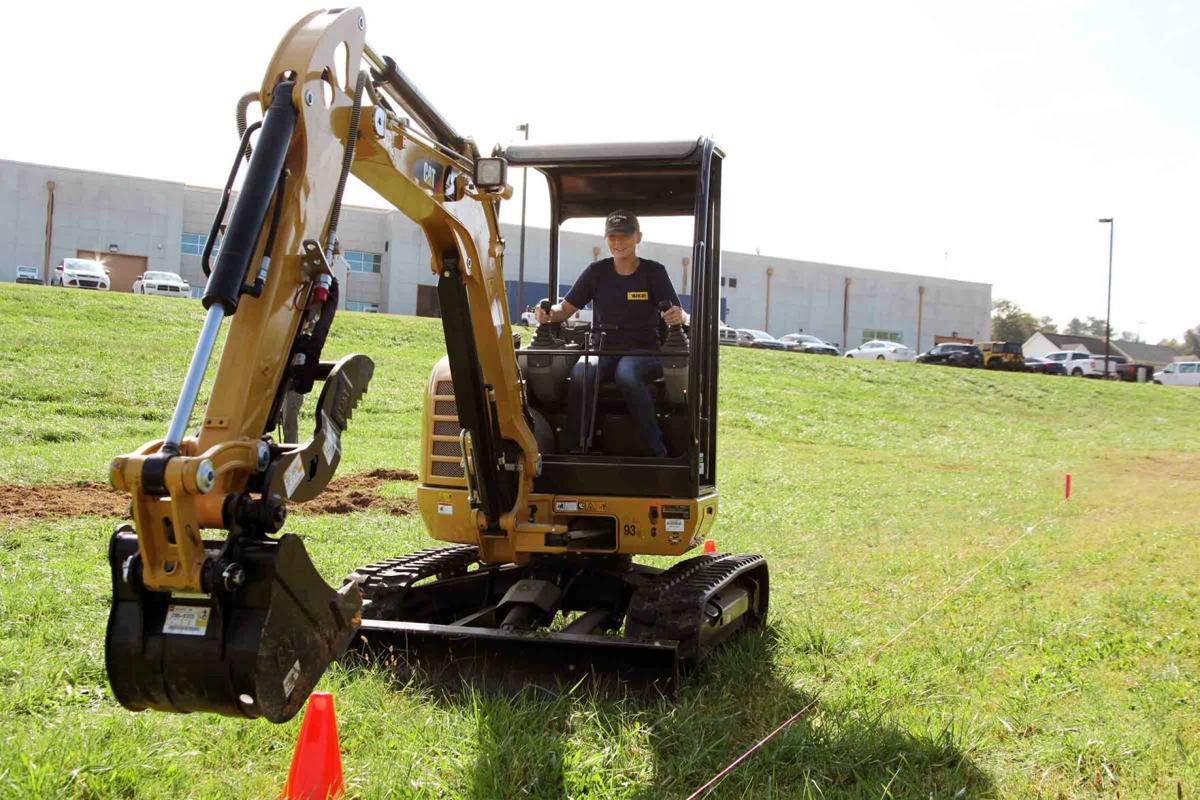 Gntc And Yancey Hold Heavy Equipment Training Catoosa Walker News Northwestgeorgianews Com
