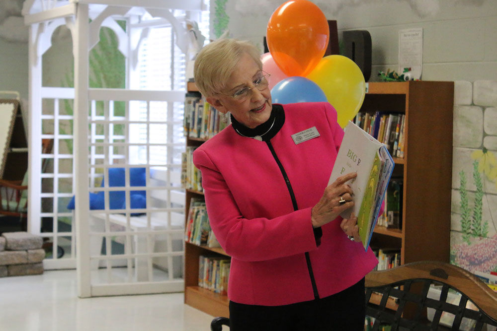 First Lady of Georgia visits Garden Lakes Elementary