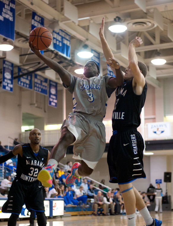 Shorter University Basketball against Alabama Huntsville Gallery