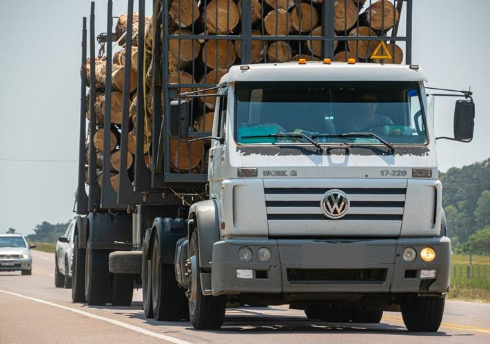 Log truck