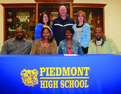 Piedmont S Thompson Signs Volleyball Scholarship With Wallace