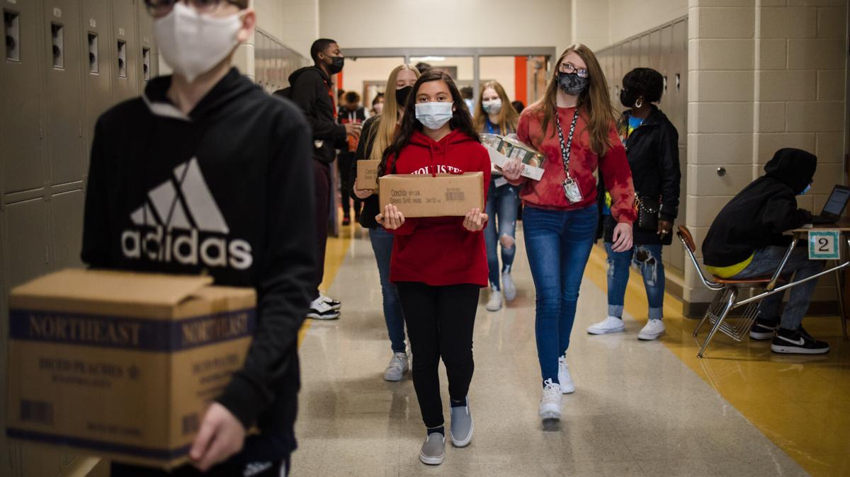 Rome Middle students collect $400, food for community kitchen