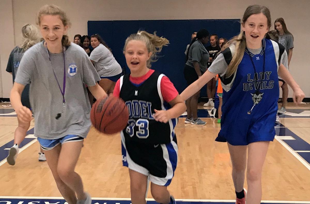 Youth Basketball Big Blue S Impact Felt Beyond Community Local