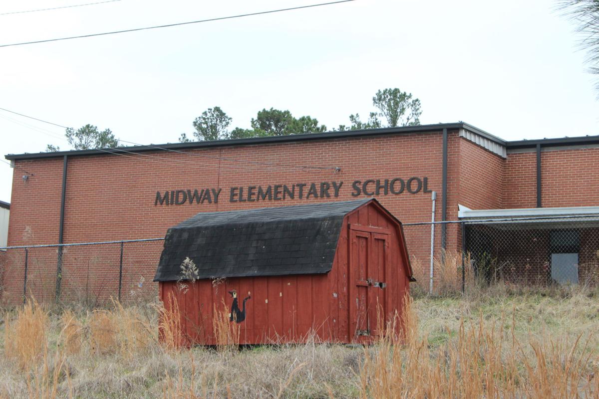 Floyd County School Board meets, finalizes sale of Midway School