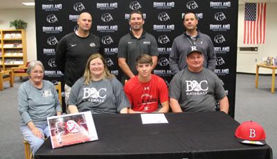 Curtis Wells signs with Bryan