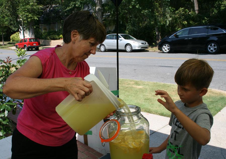 Teaching A Valuable Lesson Lemonade Stand Raises 1 600 For The