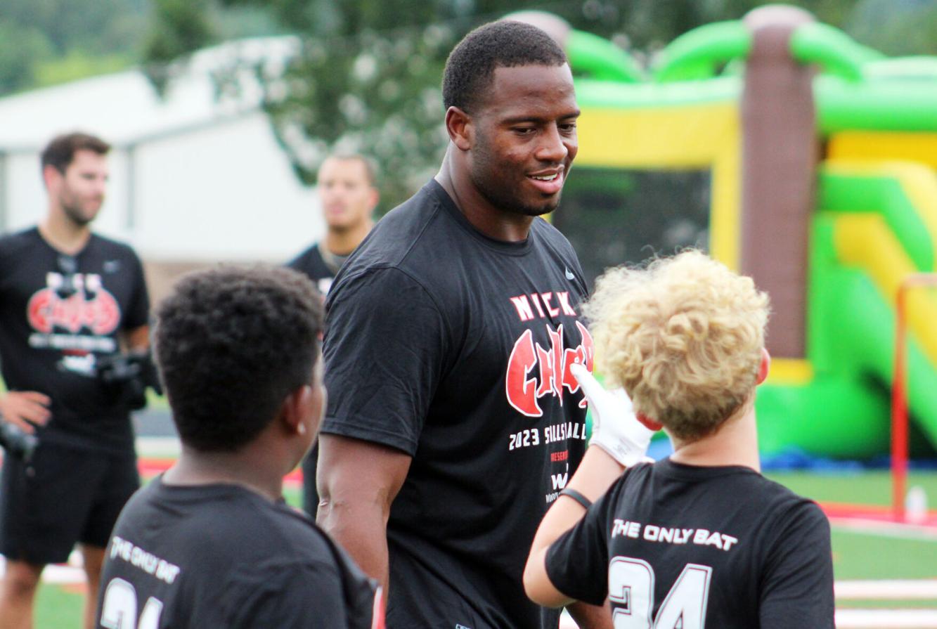 NFL running back Nick Chubb returns with youth football camp at Cedartown High School Local